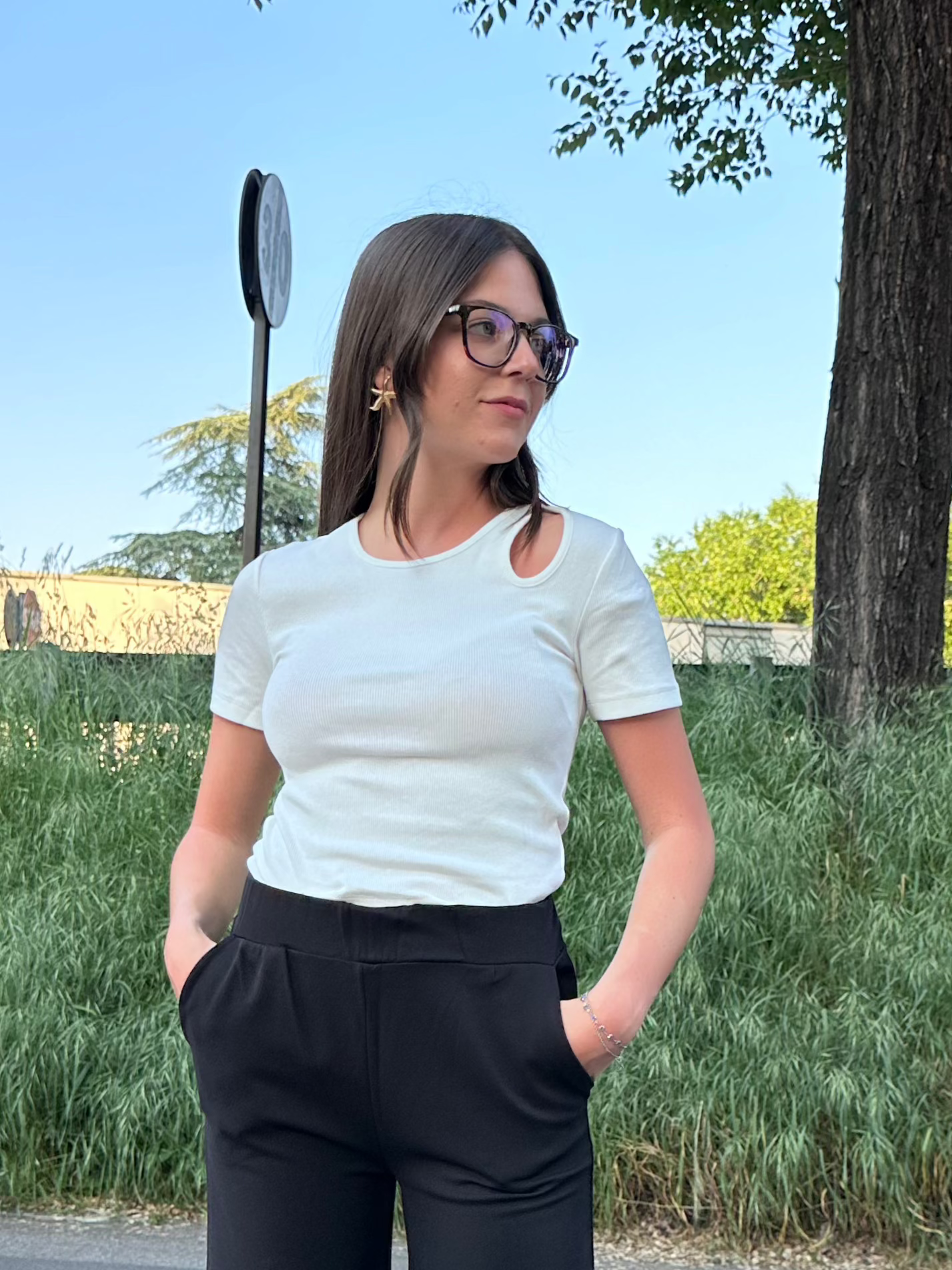 T-shirt bianca Nessa